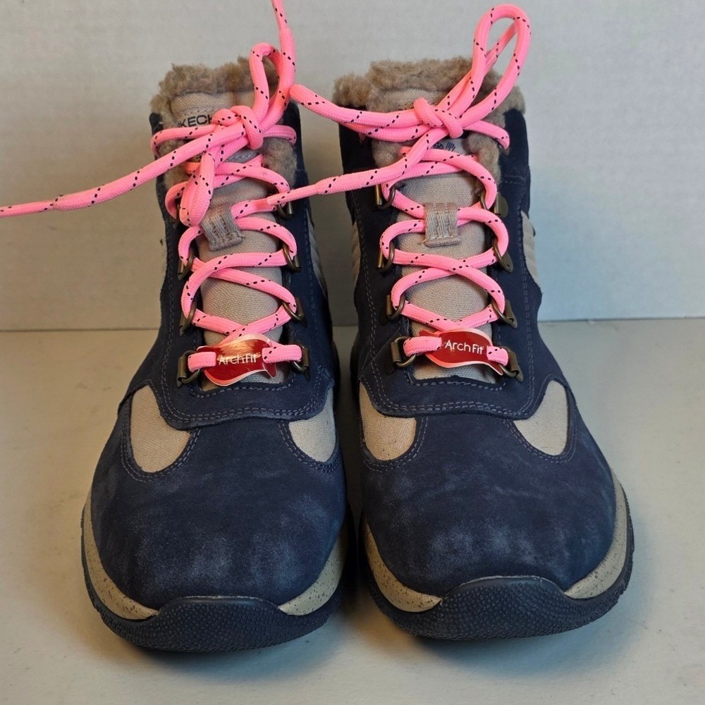 Sketchers Arch Fit Journey Hiking Boots Womens 8.5 Navy Pink Laces Sherpa Lining